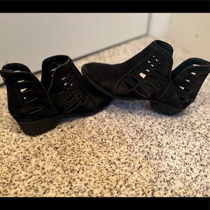 Size 8 ankle boots gorgeous detail cutout